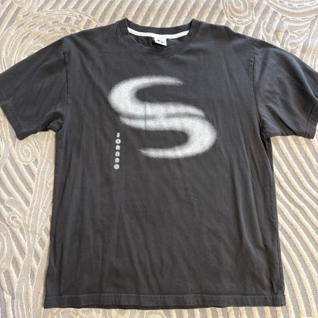 소라노 차콜 반팔 m