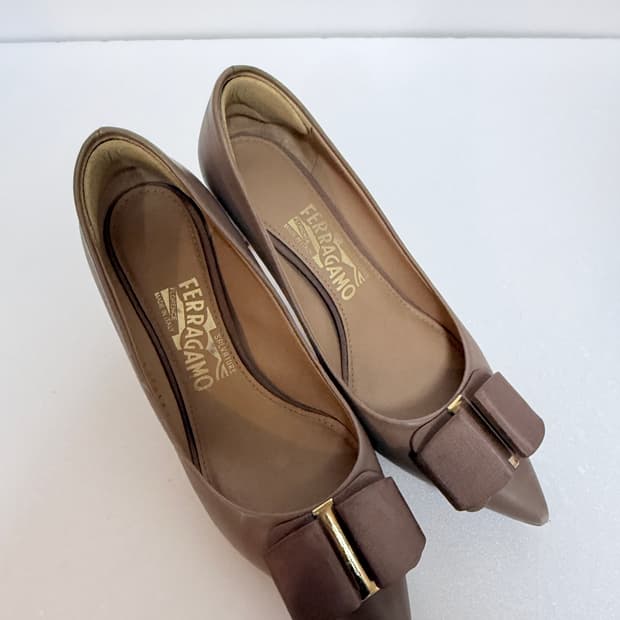 Salvatore Ferragamo 페라가모 바라 리본펌프스 베이지230