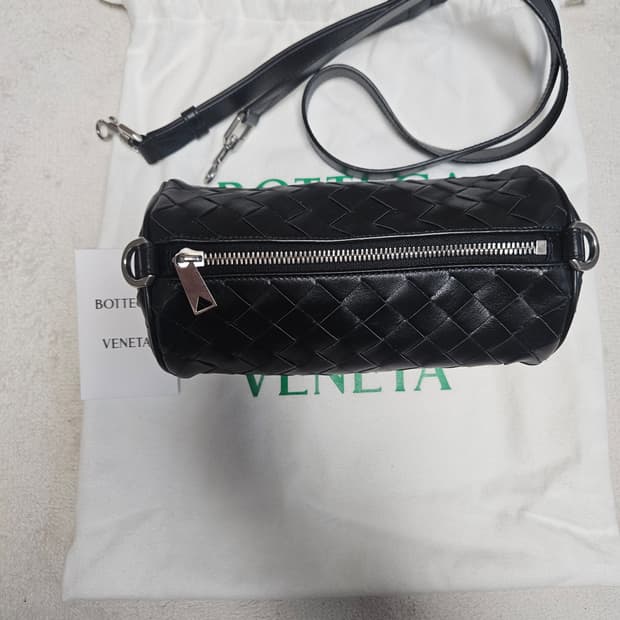 [OS] 보테가 베네타 인트레치아토 숄더백