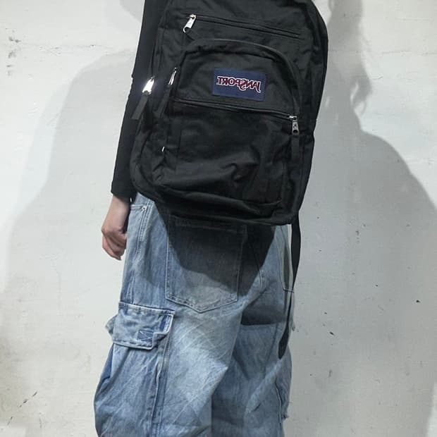 잔스포츠 블랙 백팩 가방 