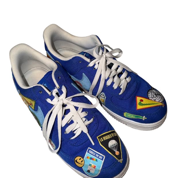 나이키 GS 에어포스1 로우 패치드 업 로스앤젤레스 레이서블루