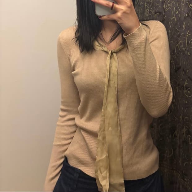 JPN Vintage 베이지 오네갸루 타이 니트