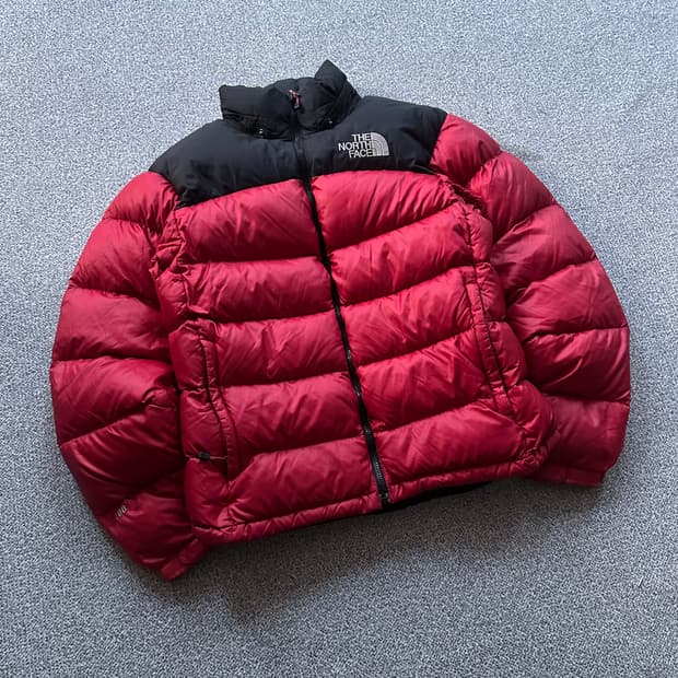 노스페이스 눕시700 레드/블랙 패딩