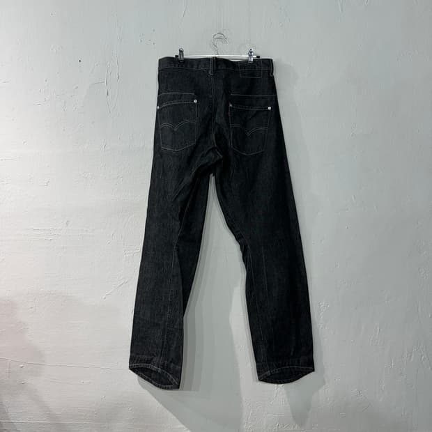 리바이스 엔지니어드 청바지 30