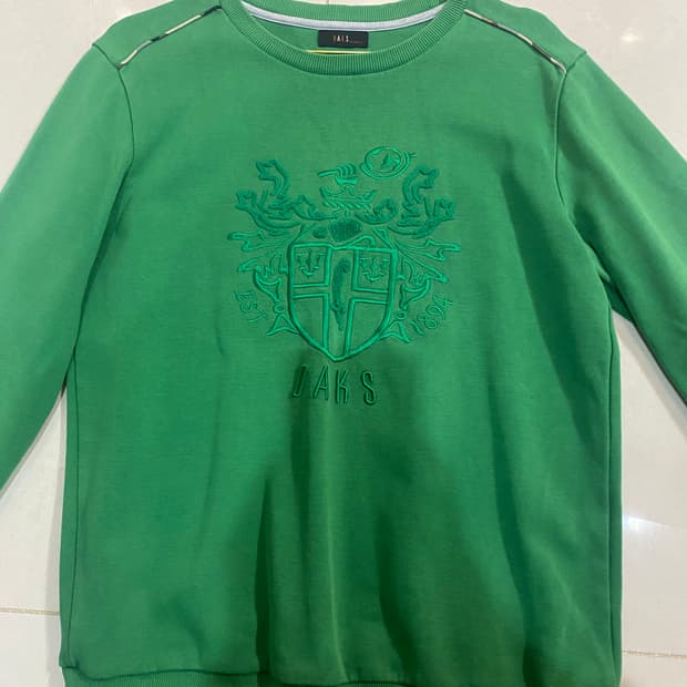 Daks green sweatshirt