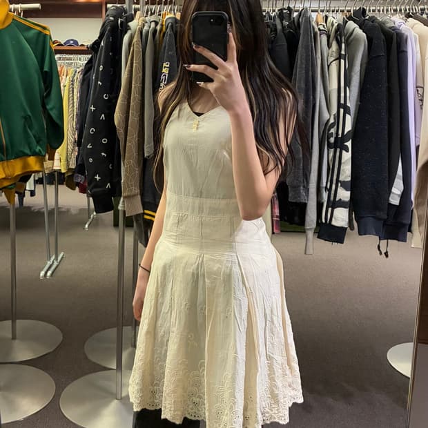 OS)Japanese vintage v넥 펀칭 아이보리 나시 원피스