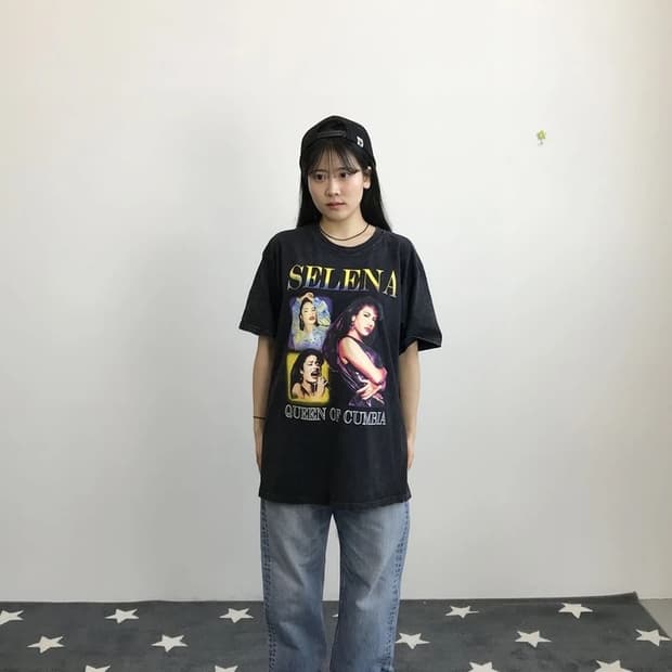 Selena Queen of Cumbia Graphic Tee