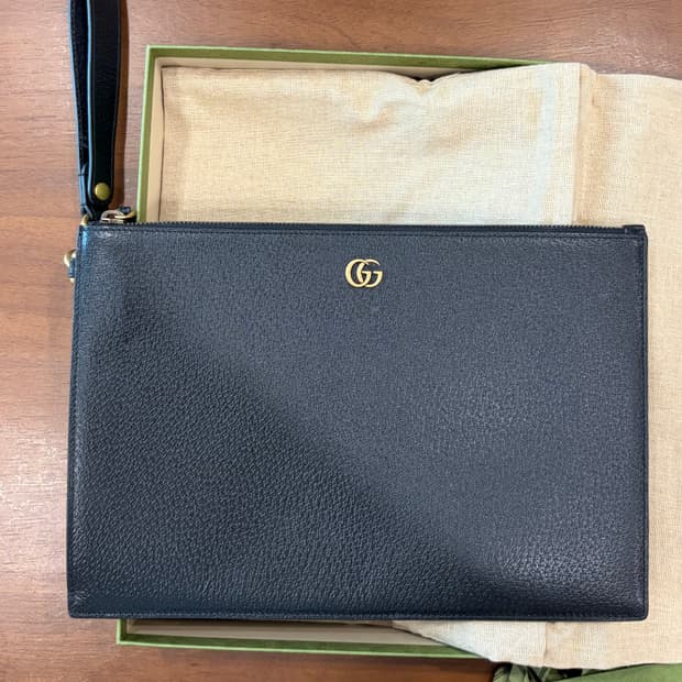 구찌 GG 마몽 레더 파우치 클러치 블랙