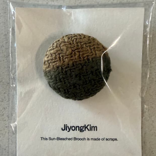 jiyongkim brooch-khaki
