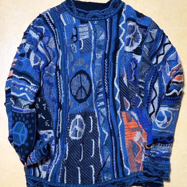 캐피탈보로맛 스웨터