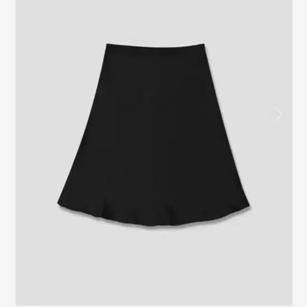 Urbanic30 Sylvie satin skirt M