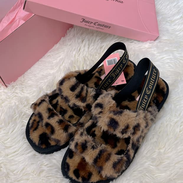 유일매물) 쥬시꾸뛰르 호피 퍼 슬리퍼 갸루템