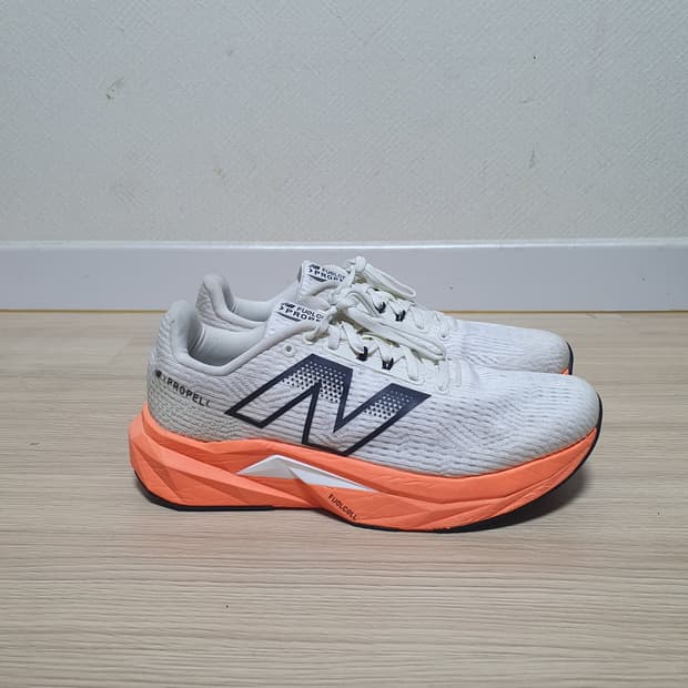 뉴발란스 퓨어셀 프로펠 v5 런닝화 270