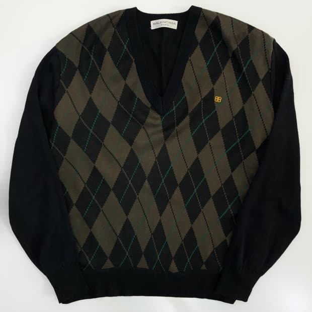 Balenciaga  발렌시아가 90,s 아가일 패턴 블랙 브이넥 니트