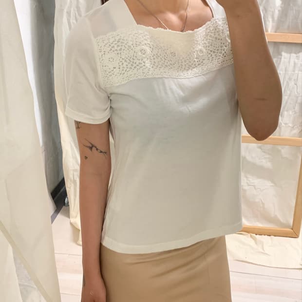 [Red Rope] crochet lace top