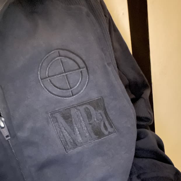 MPa CONTRAST ZIPPED JACKET (NAVY) S