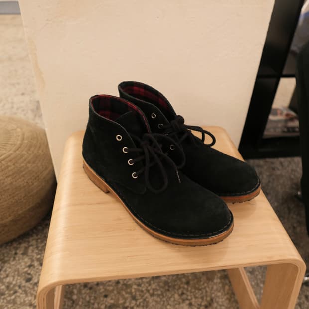 꼼데가르송 옴므 스웨이드 구두