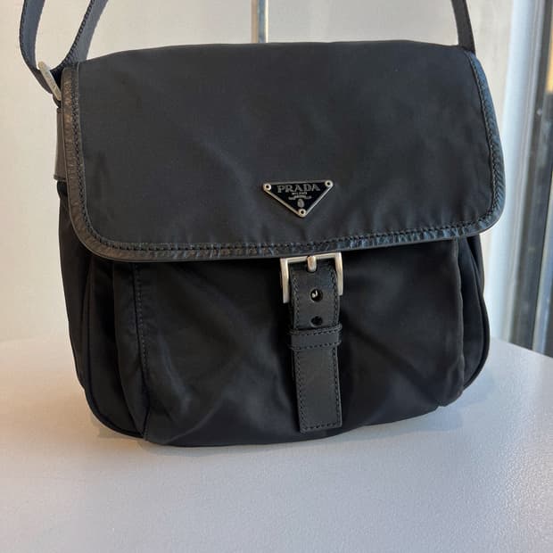 프라다 미니 메신저백 크로스백
