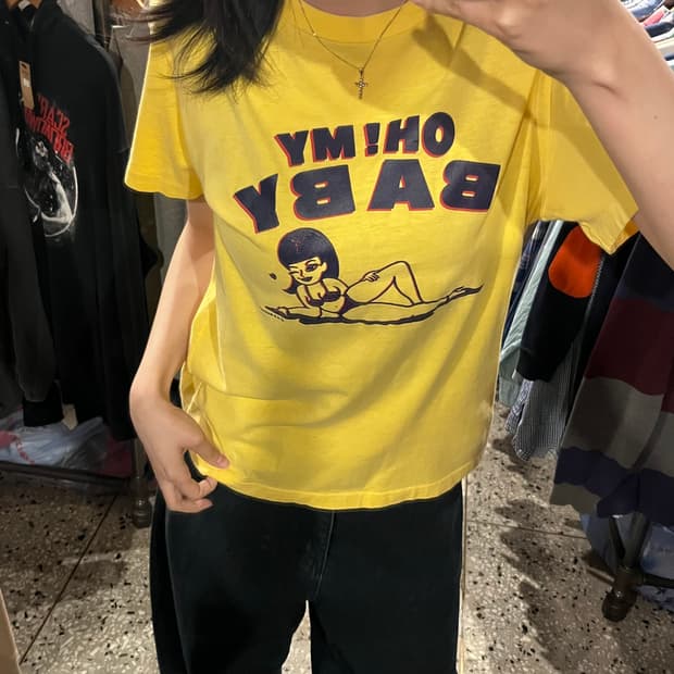 HR MARKET 에이치알 마켓 OH! MY BABY 그래픽 티셔츠