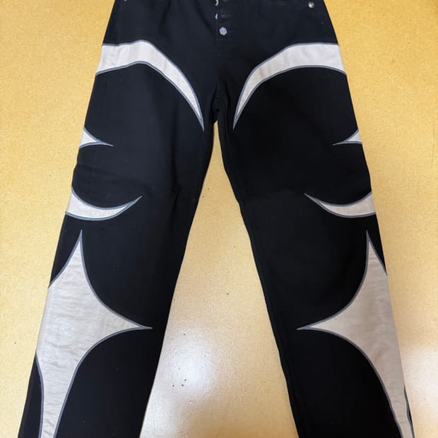 떠그클럽 레더팬츠 1 사이즈 (M) 팝니다