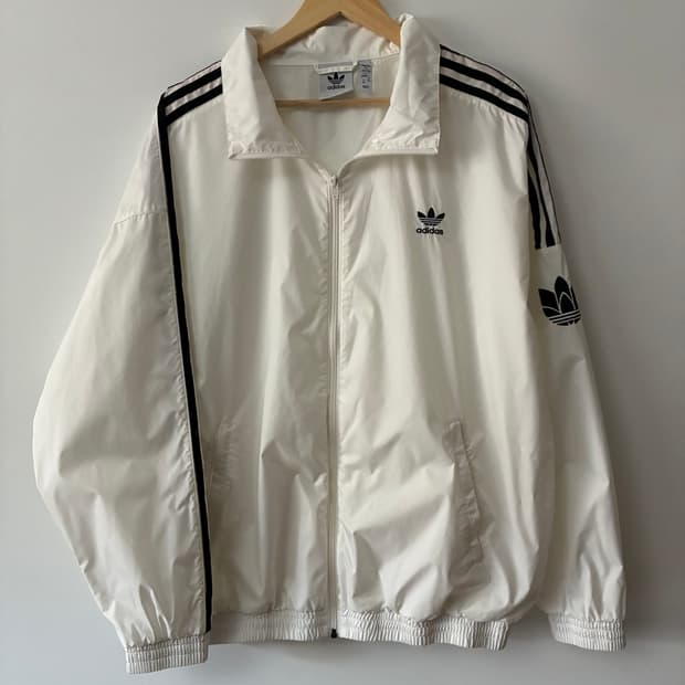 아디다스 바람막이