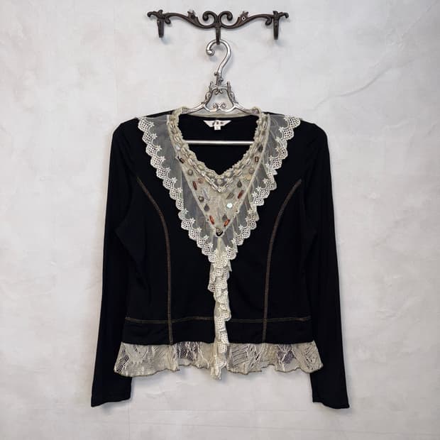 Black fairy beads lace detail blouse