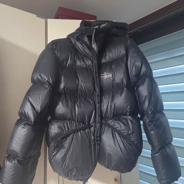 스투시 마이크로 립스탑 패딩 M 팝니다