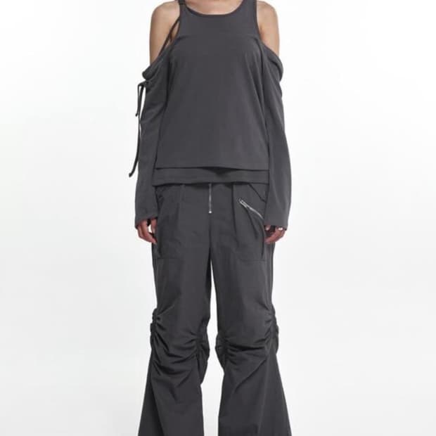 나체 지퍼 디테일 팬츠