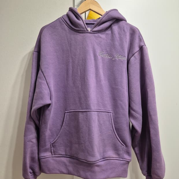 Thirteen Studios 후드