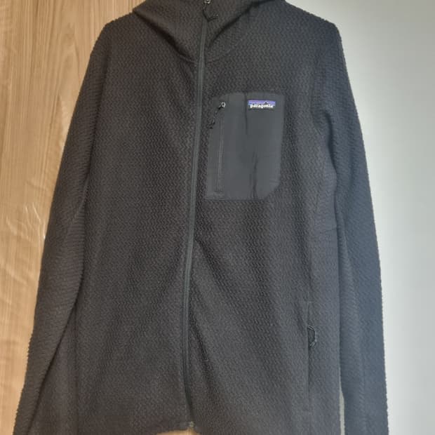 파타고니아 R1 에어 풀집 후디 블랙