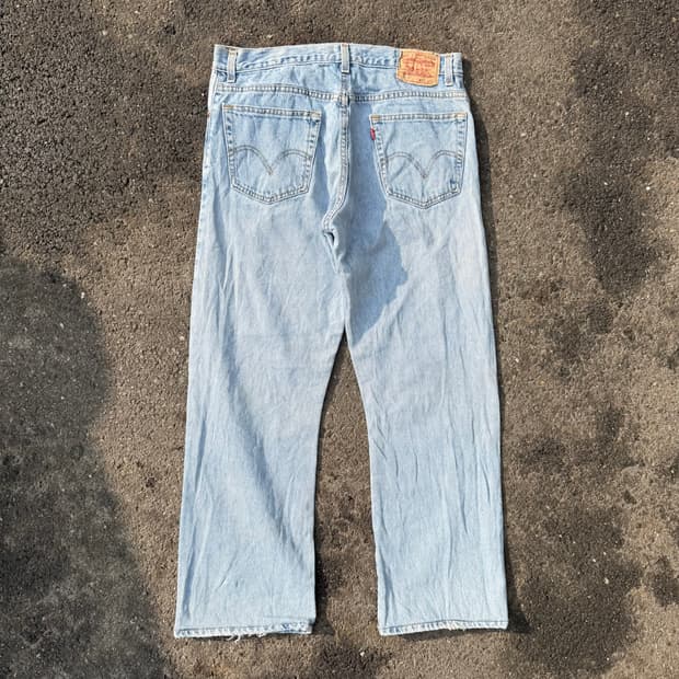 00s Levi’s 517