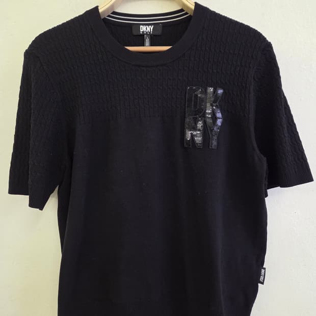 DKNY 블랙 골프 반팔 니트
