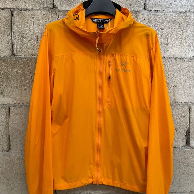 아크테릭스 스쿼미시 후디 