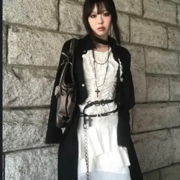 롱코트 펑크 세트 코디 블라우스 파우닝 큐빈티지 와이즈걸 지뢰계 미사깔