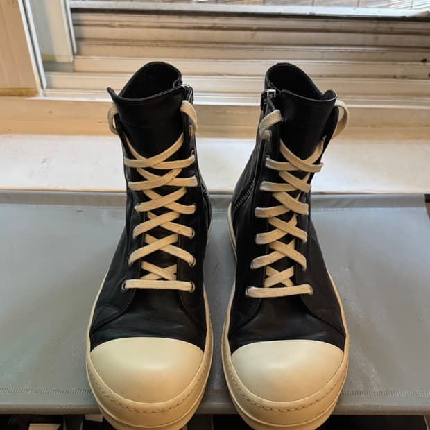 릭오웬스 레더 컨버스 하이 (40.5사이즈)