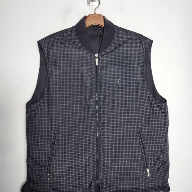 입생로랑 리버시블 패딩 조끼