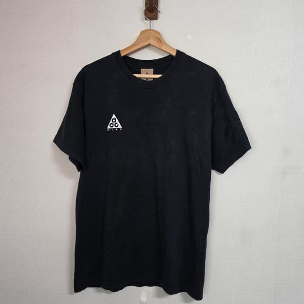 나이키 ACG 스몰로고 반팔 티셔츠 S
