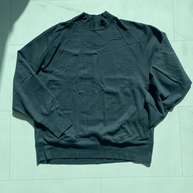 나나미카 OOAL 모크넥 스웻셔츠