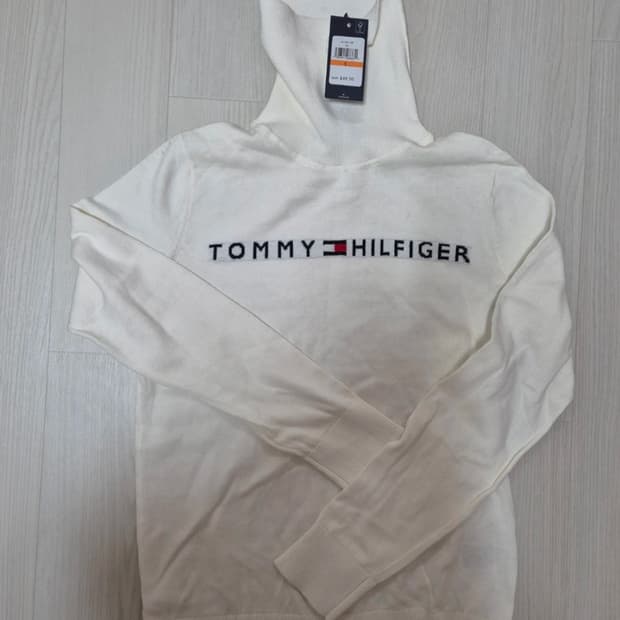 타미힐피거 목폴라 니트 새상품