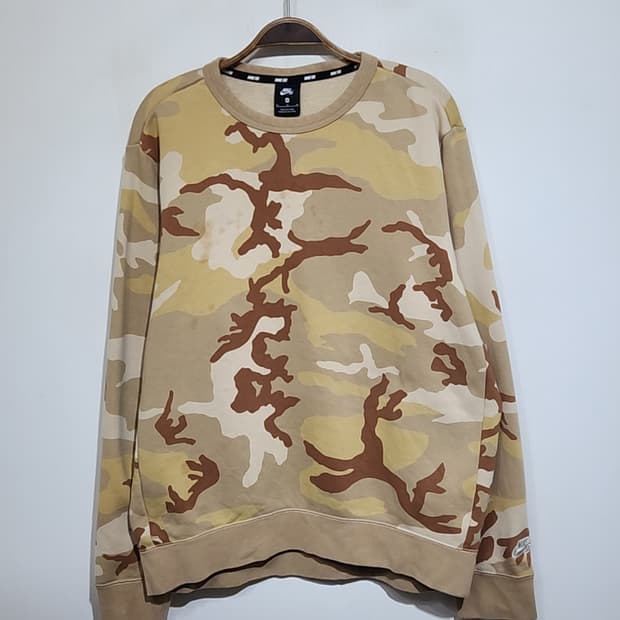 (XL) 나이키 맨투맨 카모패턴 기모 스웨트 티셔츠 