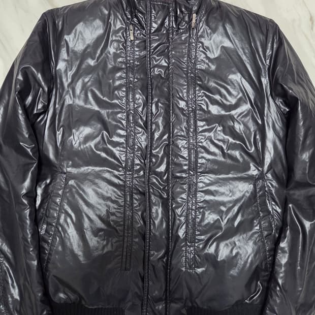 솔리드옴므 유광 지퍼디테일 다운패딩