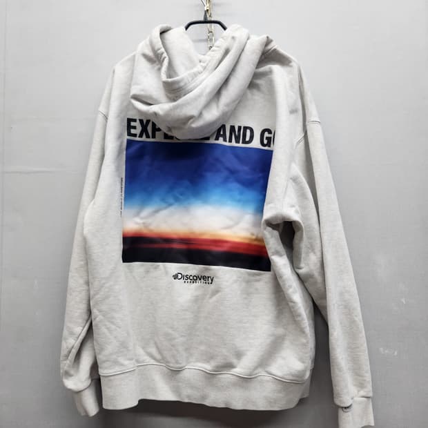 디스커버리 백 프린팅 후드티 105(2XL)