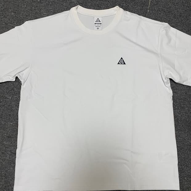 나이키 ACG 반팔 티셔츠