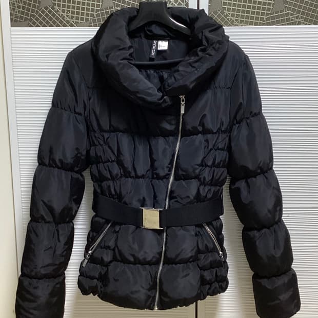 H&M DIVIDED 벨티드 패딩