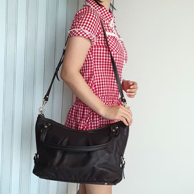 루이까또즈 가죽 숄더백 중고 가방 은피아노