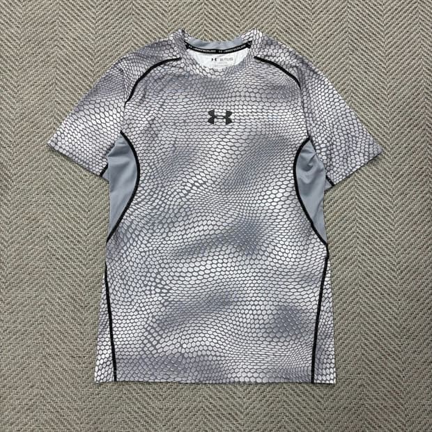 언더아머 트레이닝 티셔츠 v2643