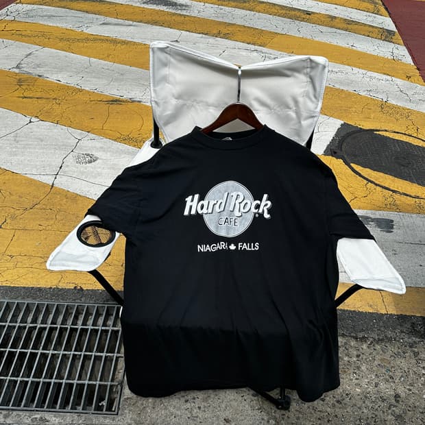 90~00s Hard Rock Cafe Niagara Falls Tee