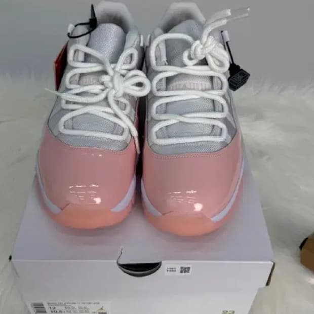 조던 11 레전드 핑크 W290 사이즈 