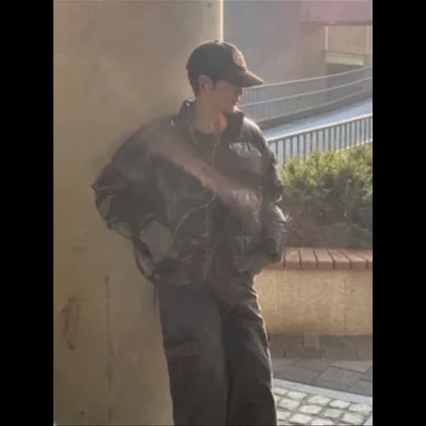 오텀 유광 크롭 패딩