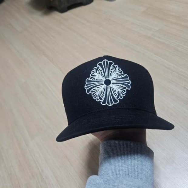 크롬하츠 플로랄 볼캡